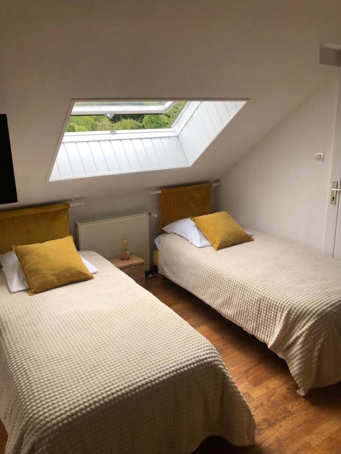 Grande Chambre Familiale Jaune Tout Bonnement Bien Putot-en-Auge Exteriör bild